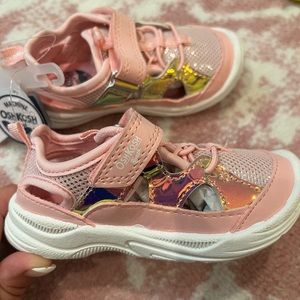 NWT Osh-Kosh pink sneaker sandal, size 7!